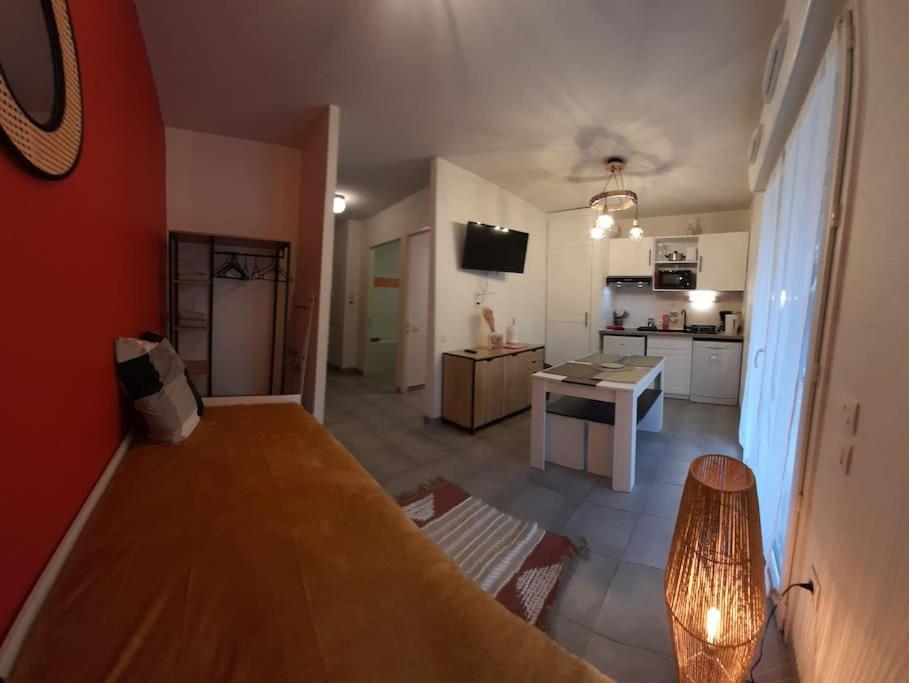 Appartement Du Chamois Roux, Dans Residence De Tourisme 3 Etoiles Lourdes Exteriör bild